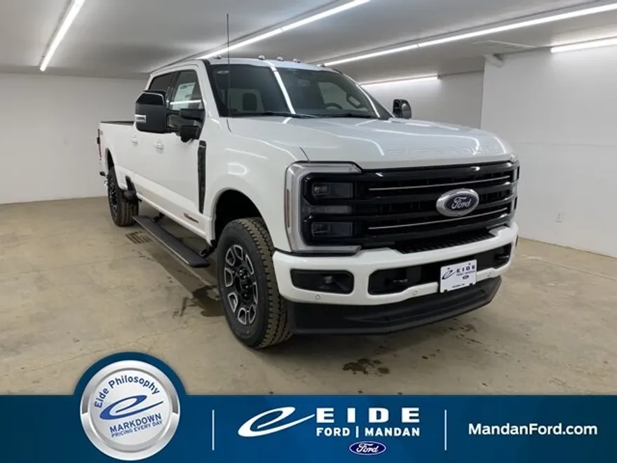 2025 Ford F-350 Platinum photo 1