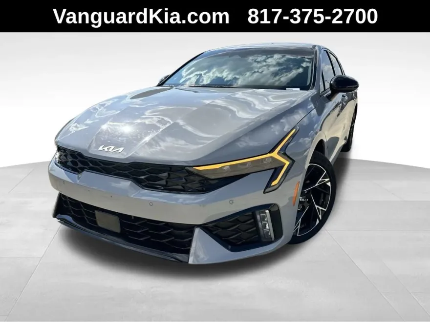 2025 Kia K5 GT-Line photo 1