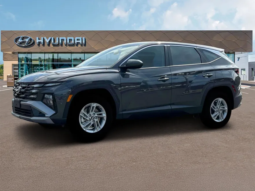 2025 Hyundai Tucson SE photo 1