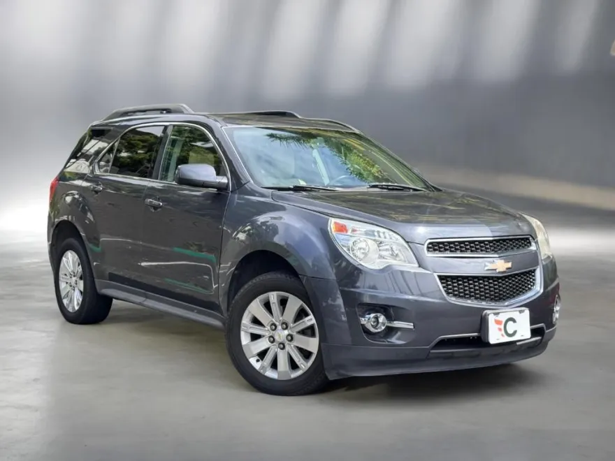 2011 Chevrolet Equinox LT photo 1