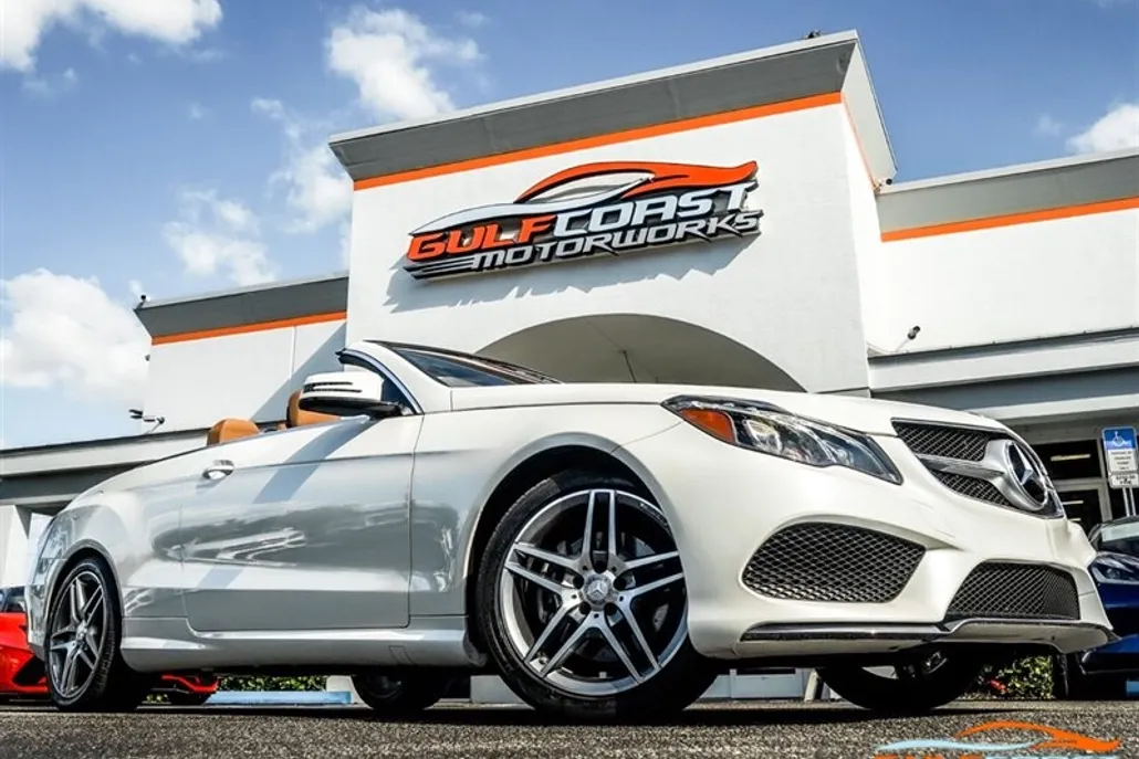 2017 Mercedes Benz E 400 photo 1