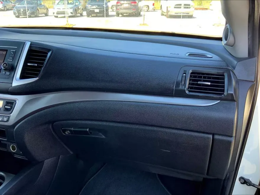2019 Honda Ridgeline Sport photo 17
