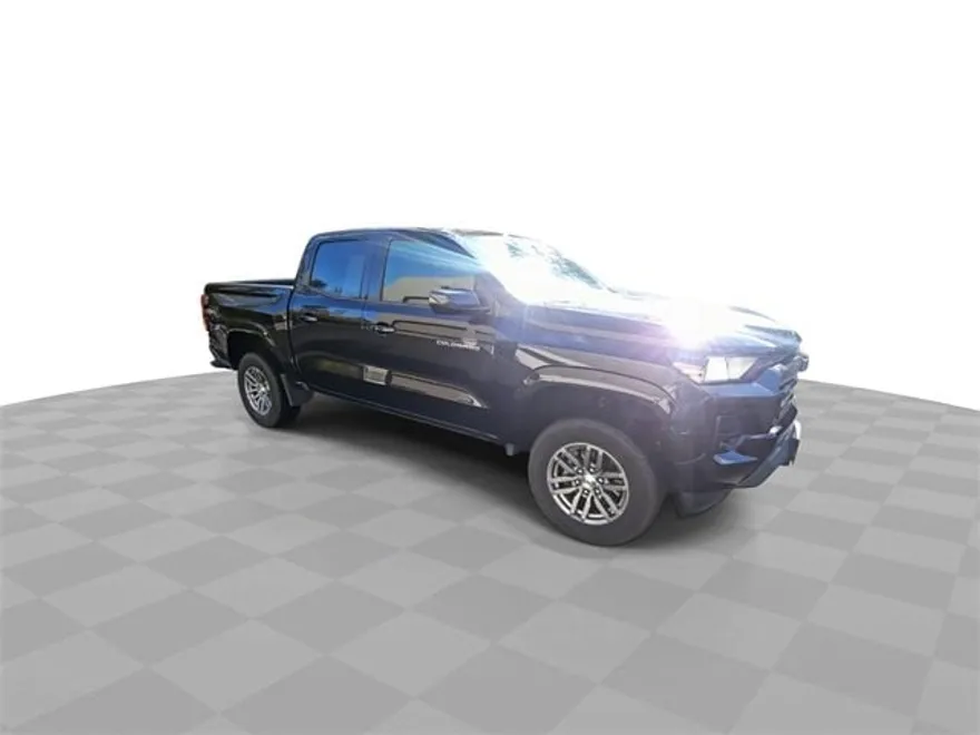2023 Chevrolet Colorado LT photo 1