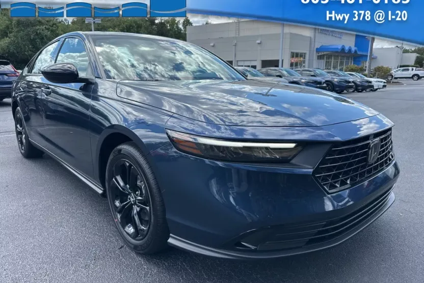 2025 Honda Accord SE photo 1