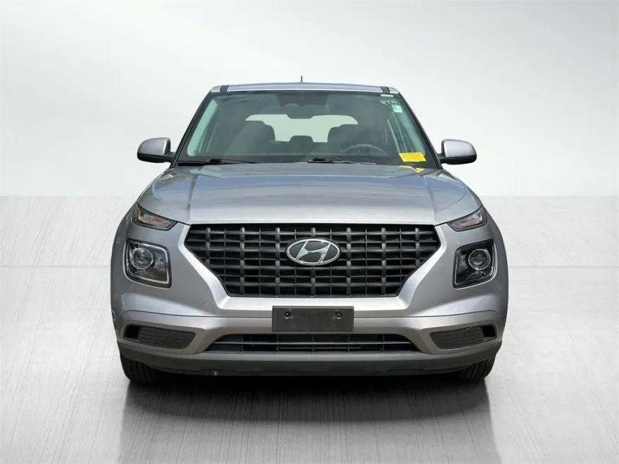 2024 Hyundai Venue SE photo 1
