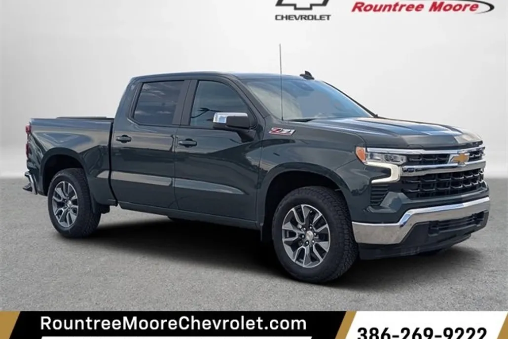 2026 Chevrolet Silverado 1500 LT photo 1