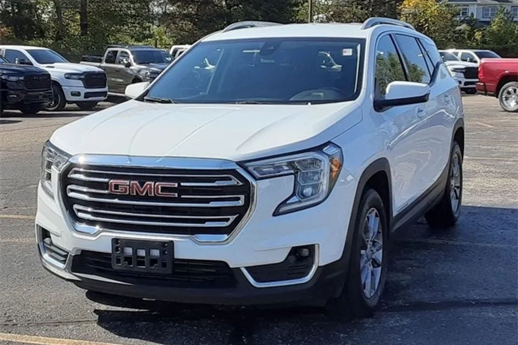 2024 Gmc Terrain SLT photo 1