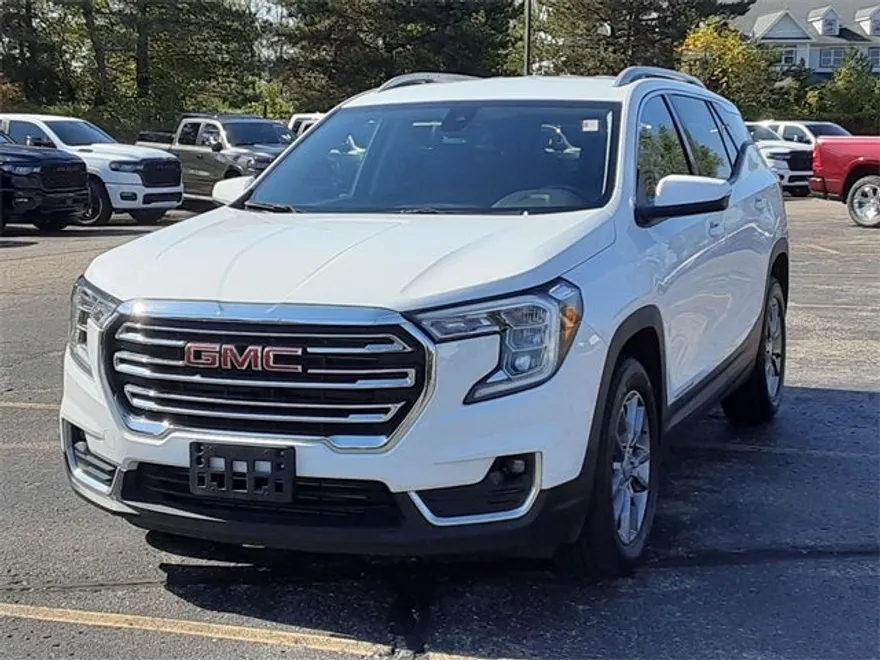 2024 Gmc Terrain SLT photo 1