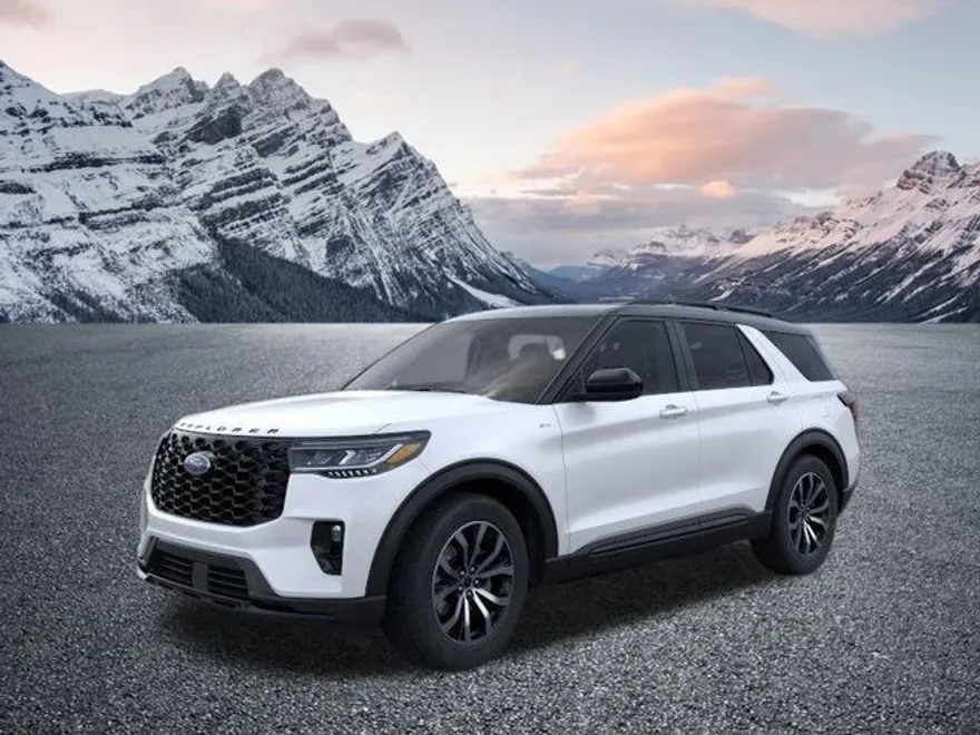 2025 Ford Explorer ST-Line photo 1