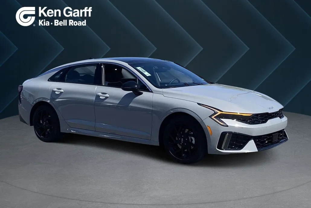 2026 Kia K5 GT-Line photo 1