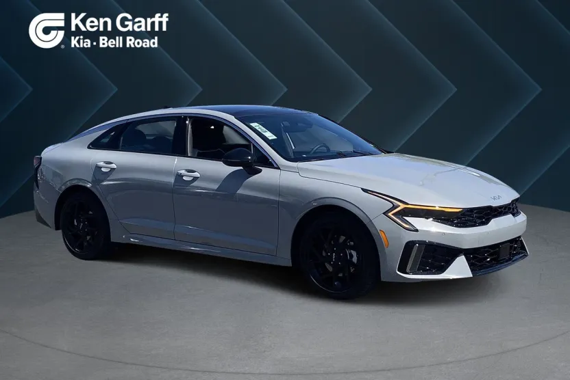 2026 Kia K5 GT-Line photo 1