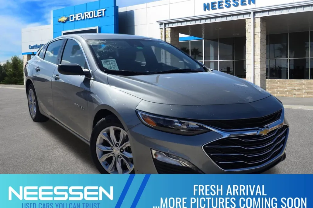 2023 Chevrolet Malibu 1LT photo 1