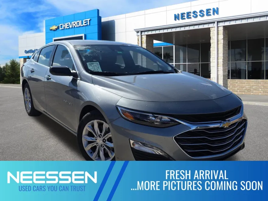 2023 Chevrolet Malibu 1LT photo 1