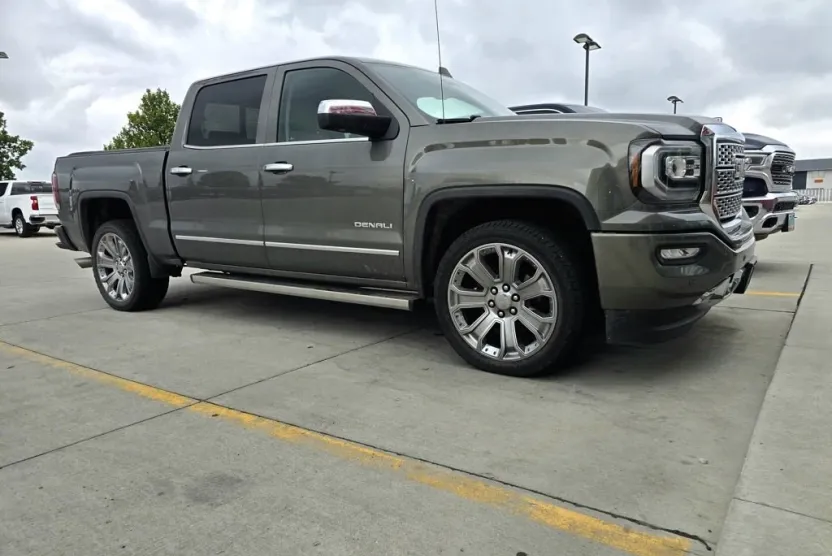 2017 Gmc Sierra 1500 Denali photo 1