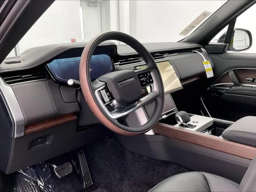 2025 Land Rover Range Rover Autobiography LWB photo 1