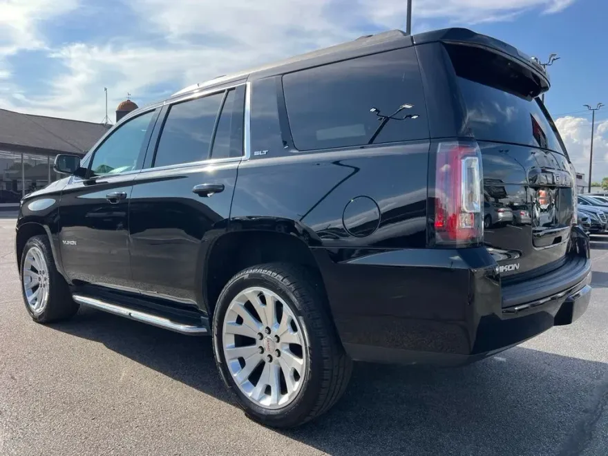 2020 Gmc Yukon SLT photo 1