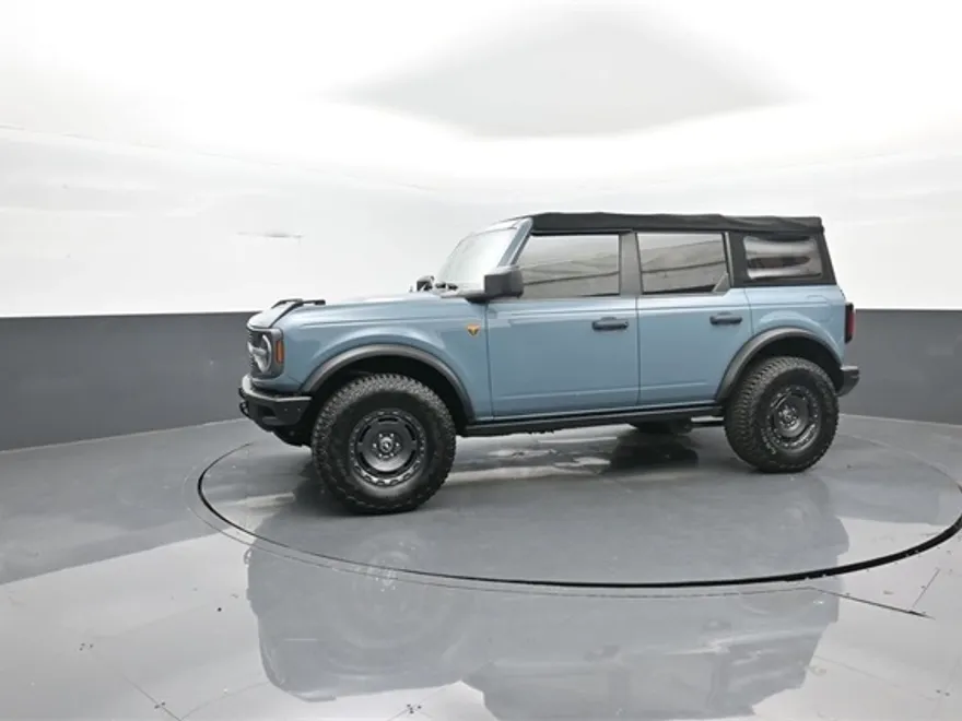 2021 Ford Bronco Badlands photo 1