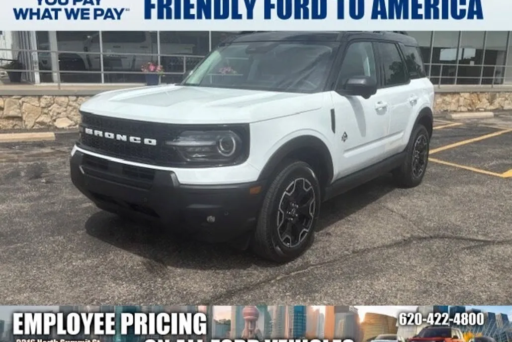 2025 Ford Bronco Sport Outer Banks photo 1