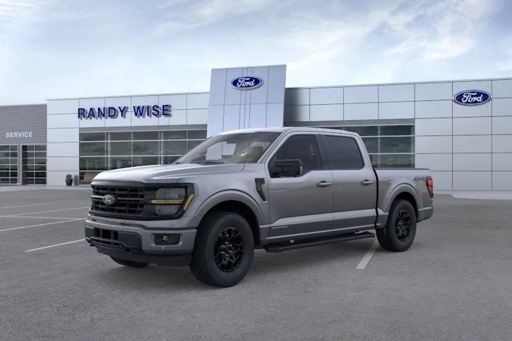 2025 Ford F-150 XLT photo 1