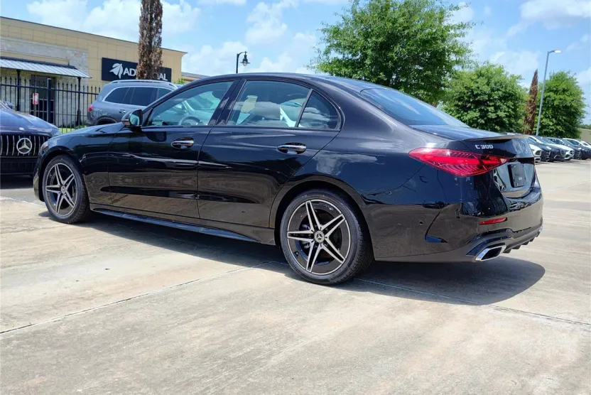 2024 Mercedes Benz C 300 photo 1