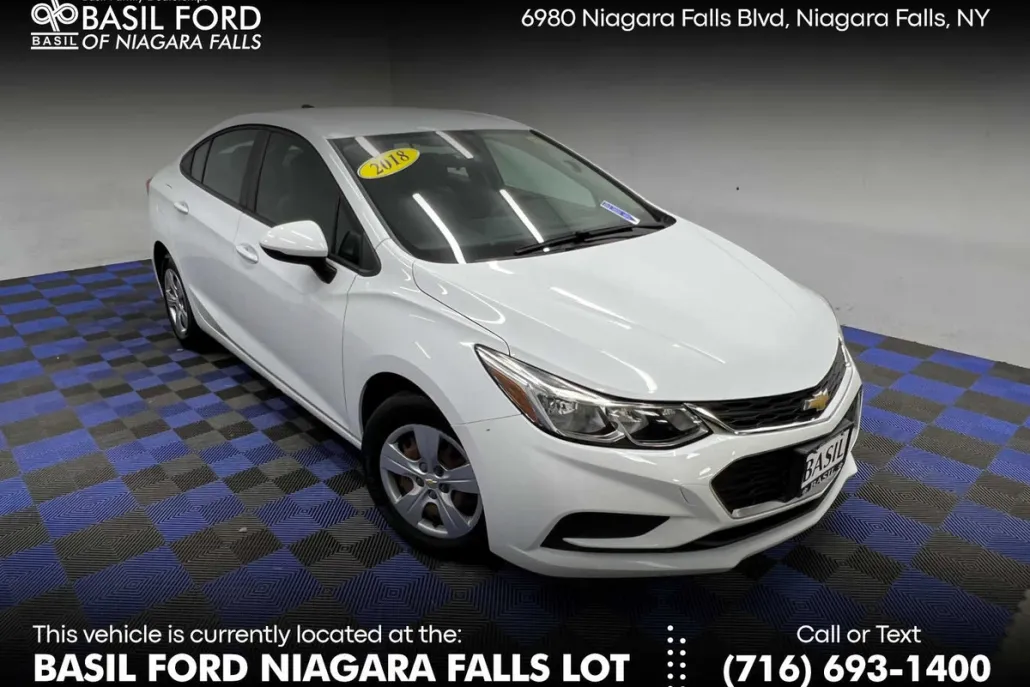 2018 Chevrolet Cruze LS photo 1