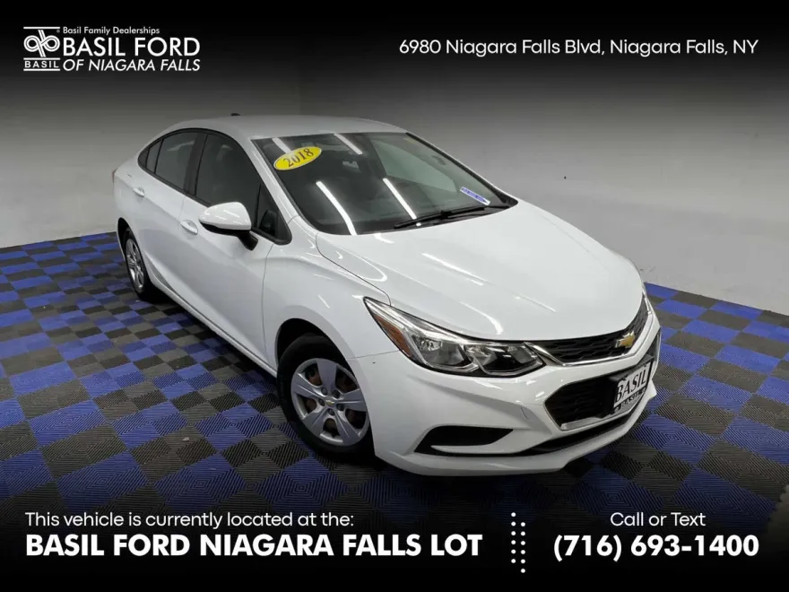 2018 Chevrolet Cruze LS photo 1