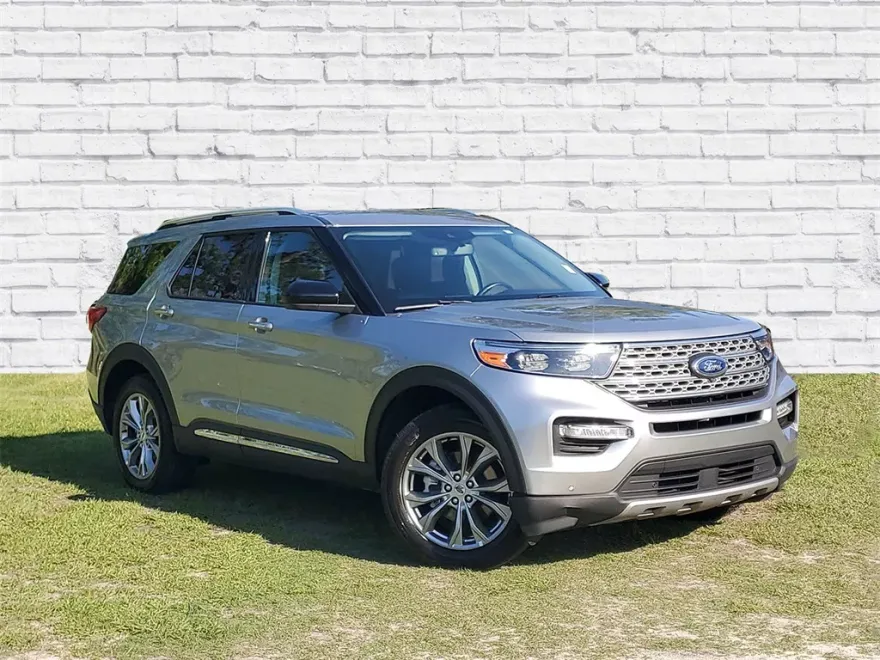 2023 Ford Explorer Limited photo 1