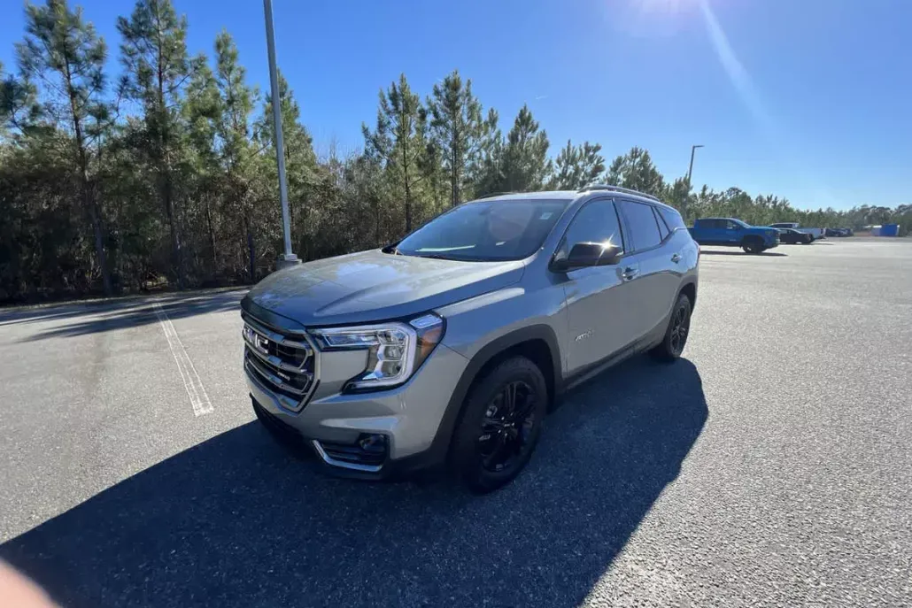 2023 Gmc Terrain AT4 photo 1