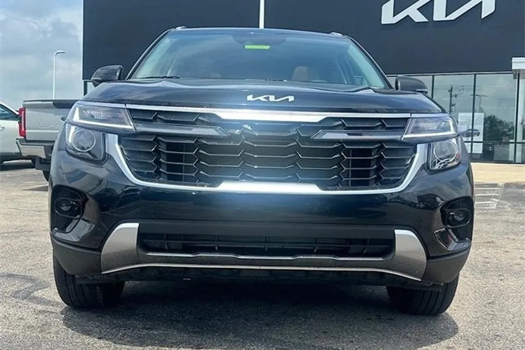 2026 Kia Seltos EX photo 1