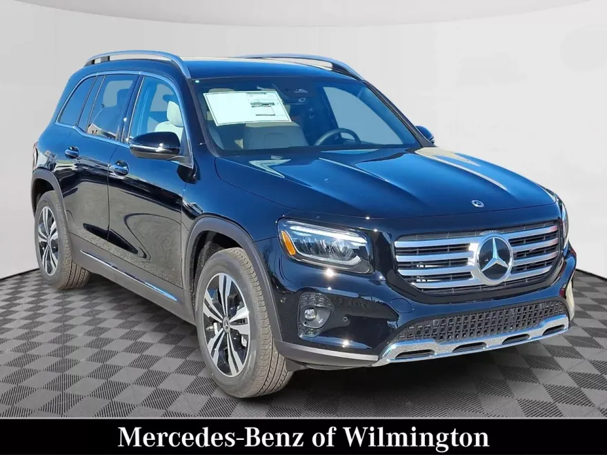 2025 Mercedes Benz GLB 250 4MATIC photo 1
