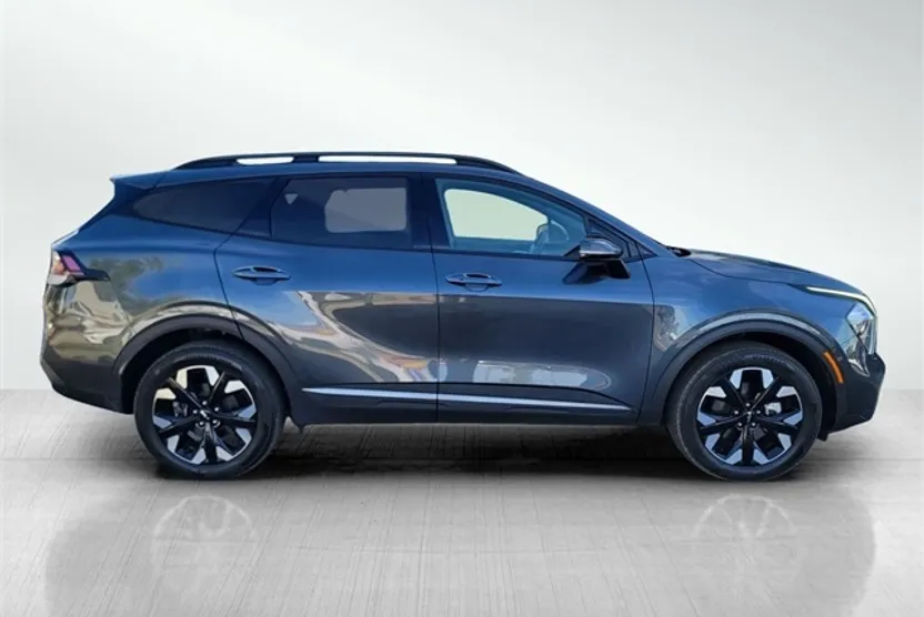 2023 Kia Sportage X-Line photo 1