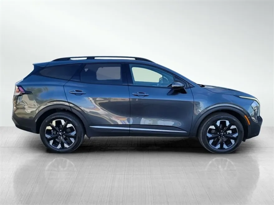 2023 Kia Sportage X-Line photo 1