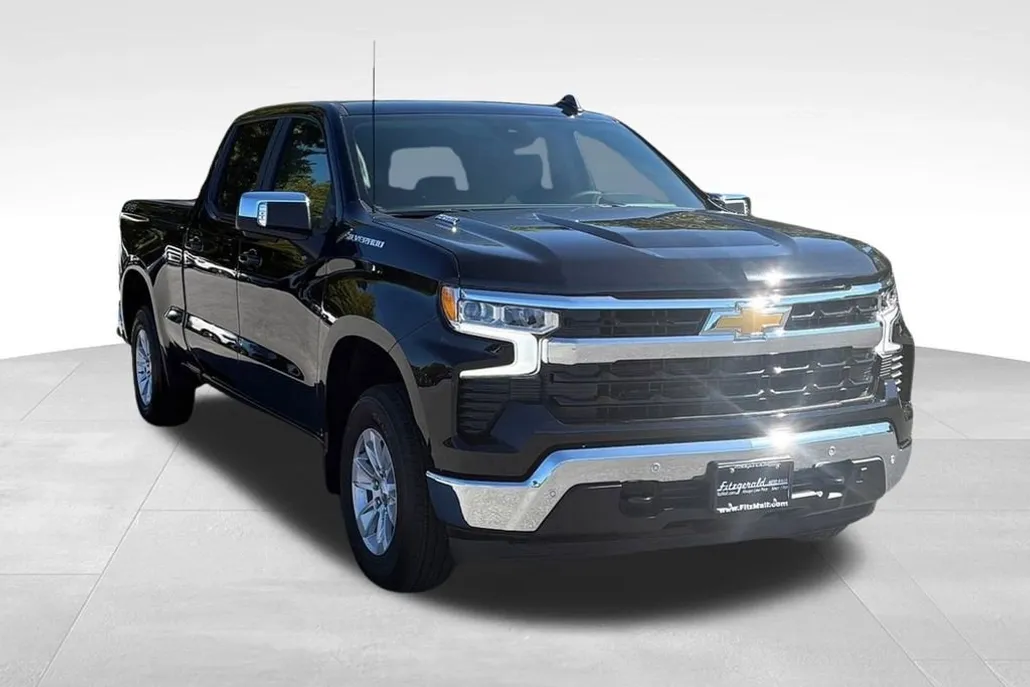 2025 Chevrolet Silverado 1500 LT photo 1