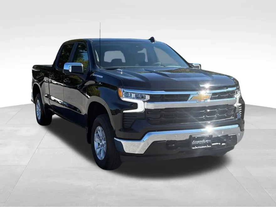 2025 Chevrolet Silverado 1500 LT photo 1