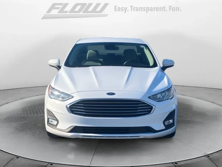 2019 Ford Fusion SE photo 1
