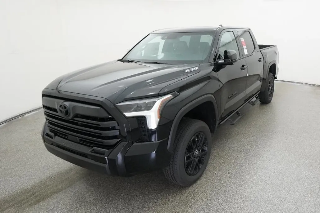 2026 Toyota Tundra Limited CrewMax photo 1