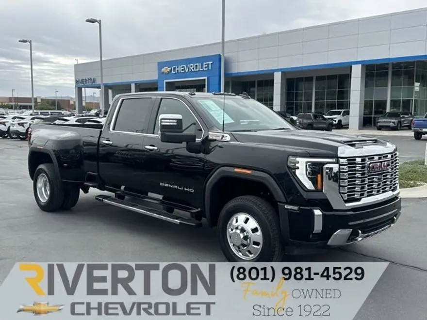 2024 Gmc Sierra 3500 HD Denali photo 1