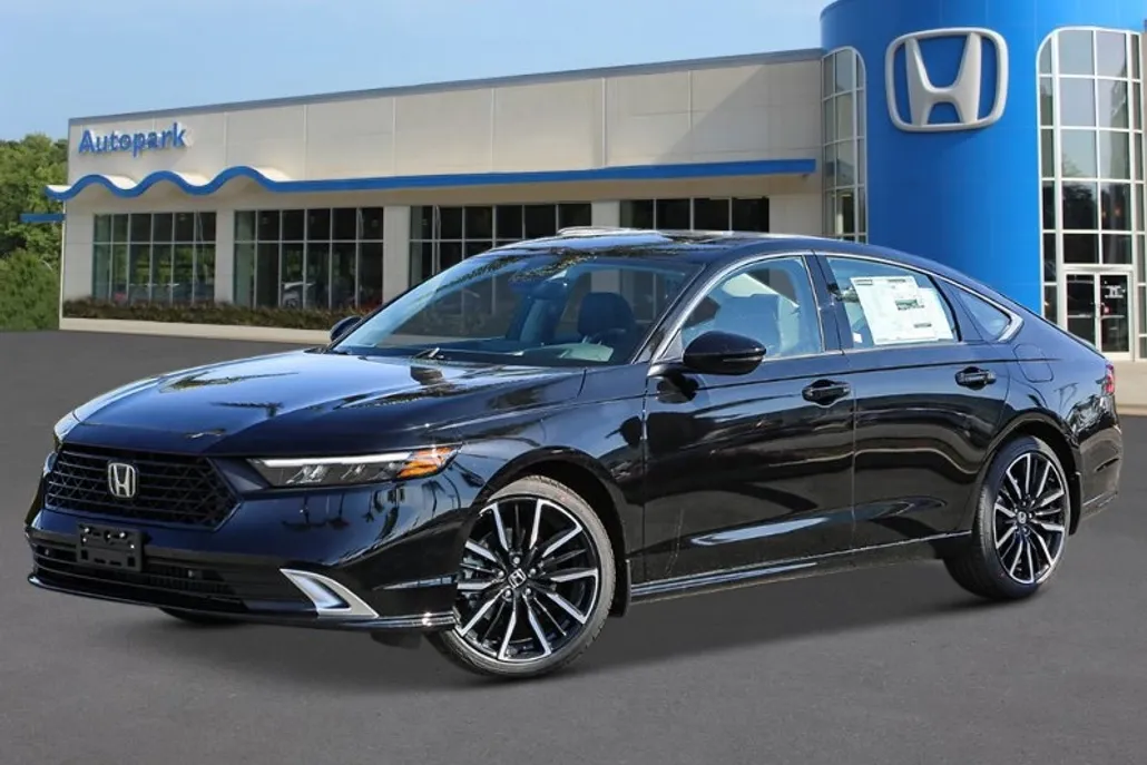 2025 Honda Accord Hybrid Touring photo 1