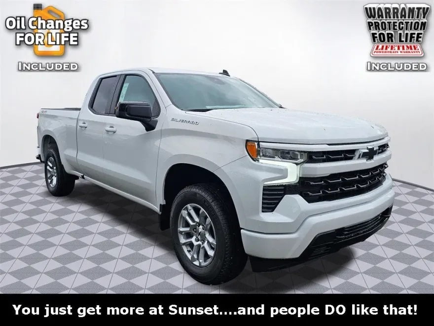 2025 Chevrolet Silverado 1500 RST photo 1