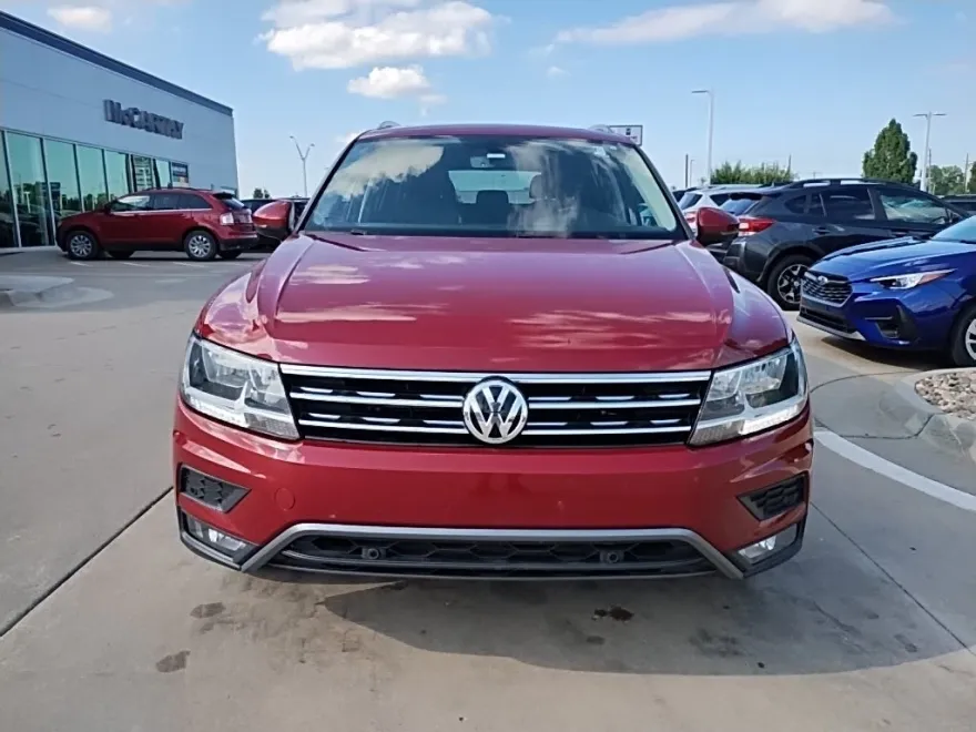 2019 Volkswagen Tiguan SEL photo 1