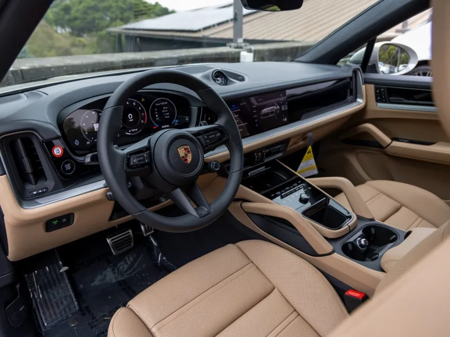 2026 Porsche Cayenne S Coupe photo 1