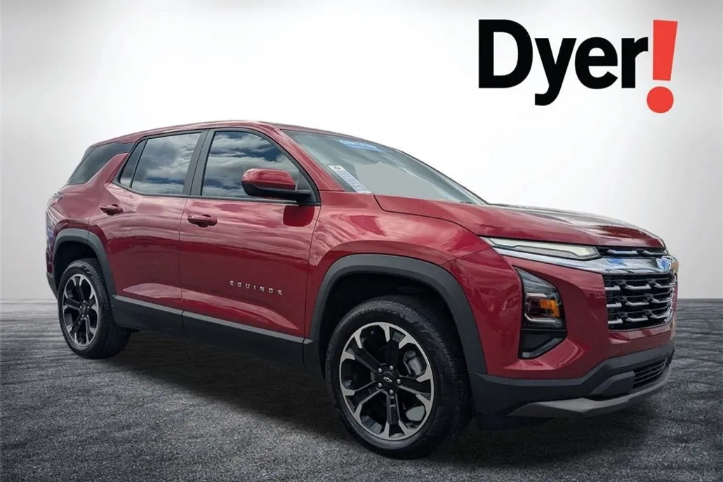 2025 Chevrolet Equinox LT photo 1