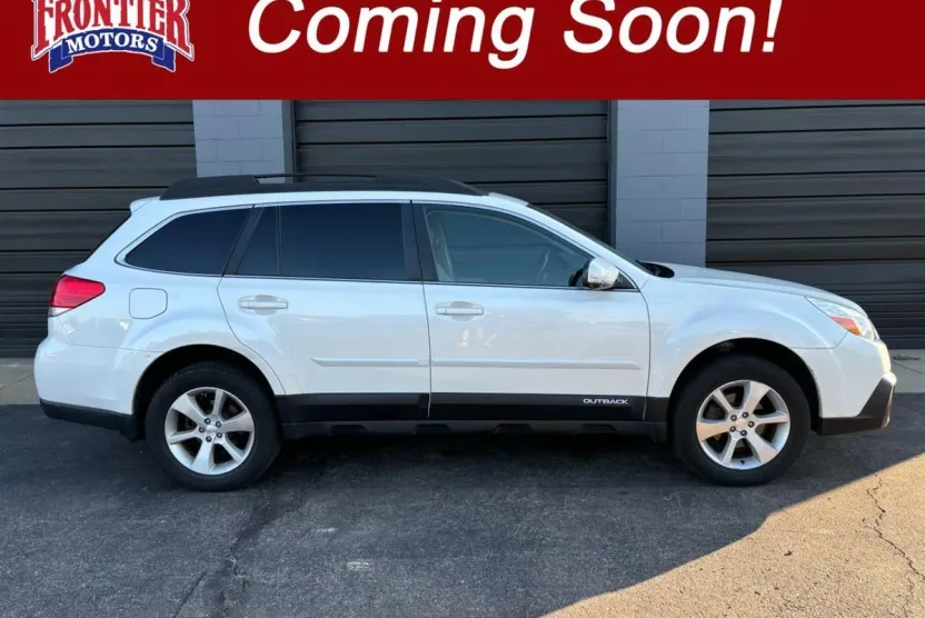 2014 Subaru Outback 2.5i Limited photo 1