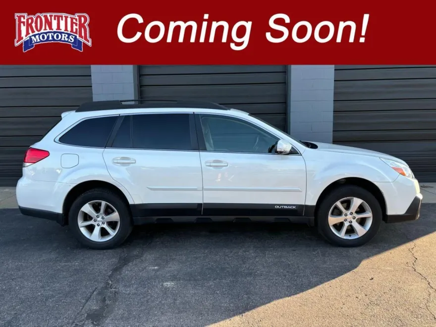 2014 Subaru Outback 2.5i Limited photo 1