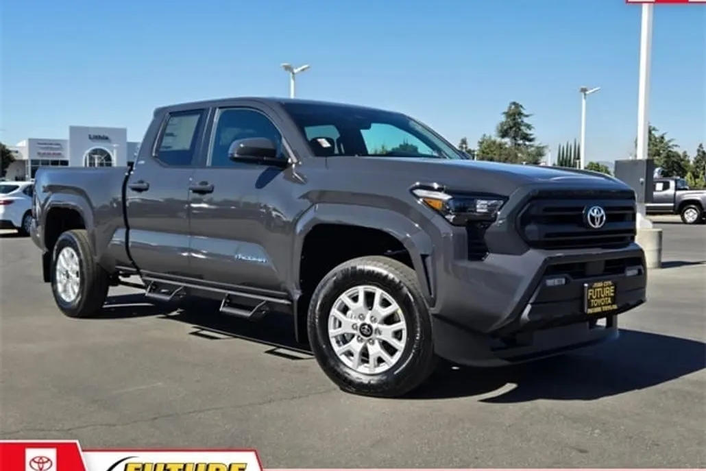 2025 Toyota Tacoma SR5 photo 1