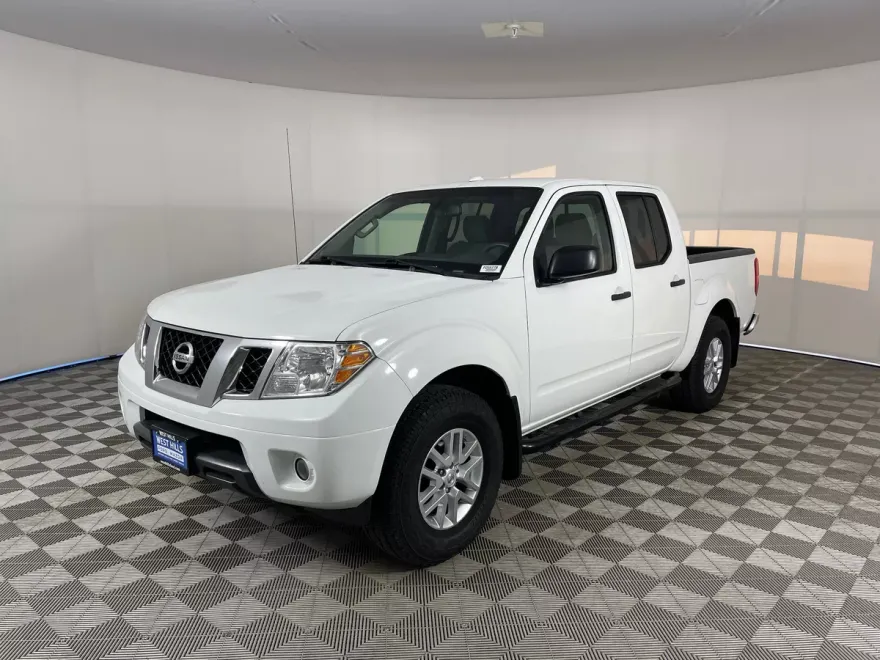 2016 Nissan Frontier SV photo 1