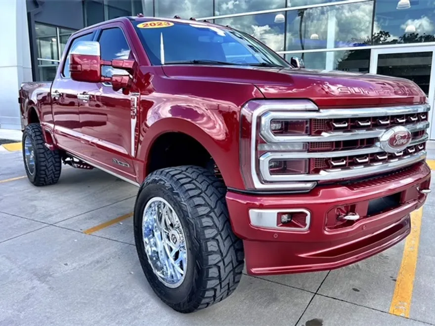 2023 Ford F-250 Platinum photo 1