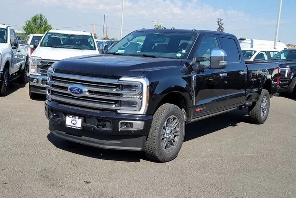 2025 Ford F-350 Platinum photo 1