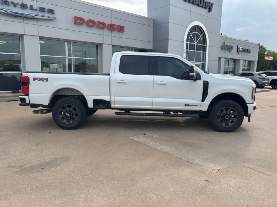 2024 Ford F-250 Lariat photo 1