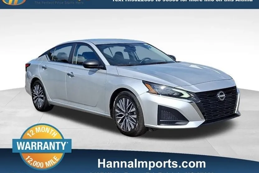 2024 Nissan Altima 2.5 SV photo 1